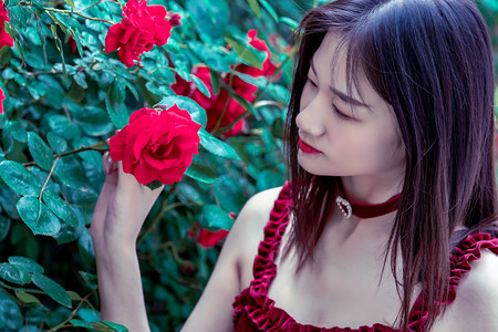 税收数据显示：刚需、健康、悦己成银发消费核心驱动力